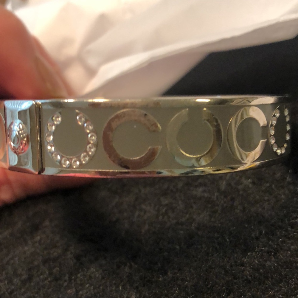 Coach silver bangle - Picture 4 of 4